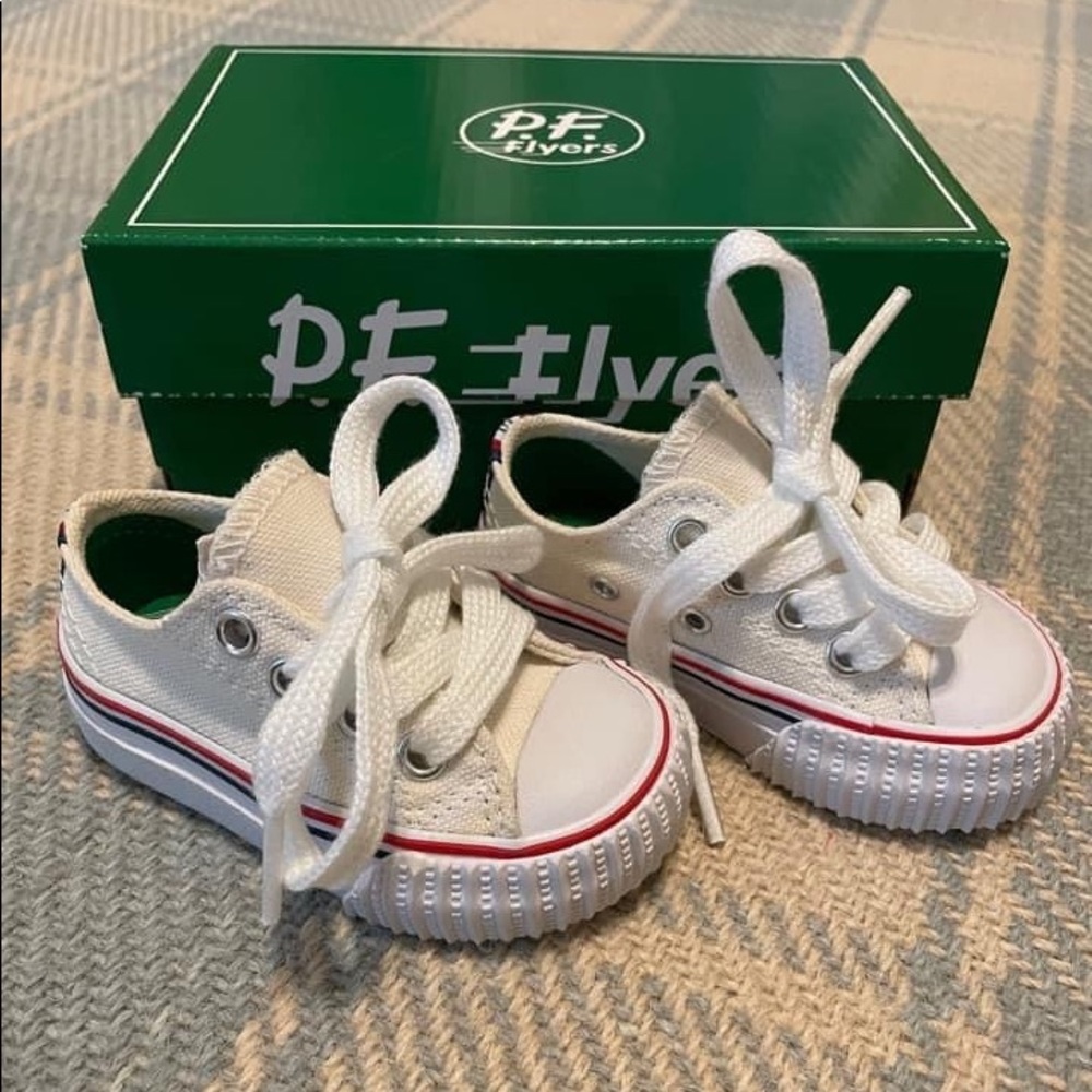 BRAND NEW Baby PF FLYER classic shoes - size 3